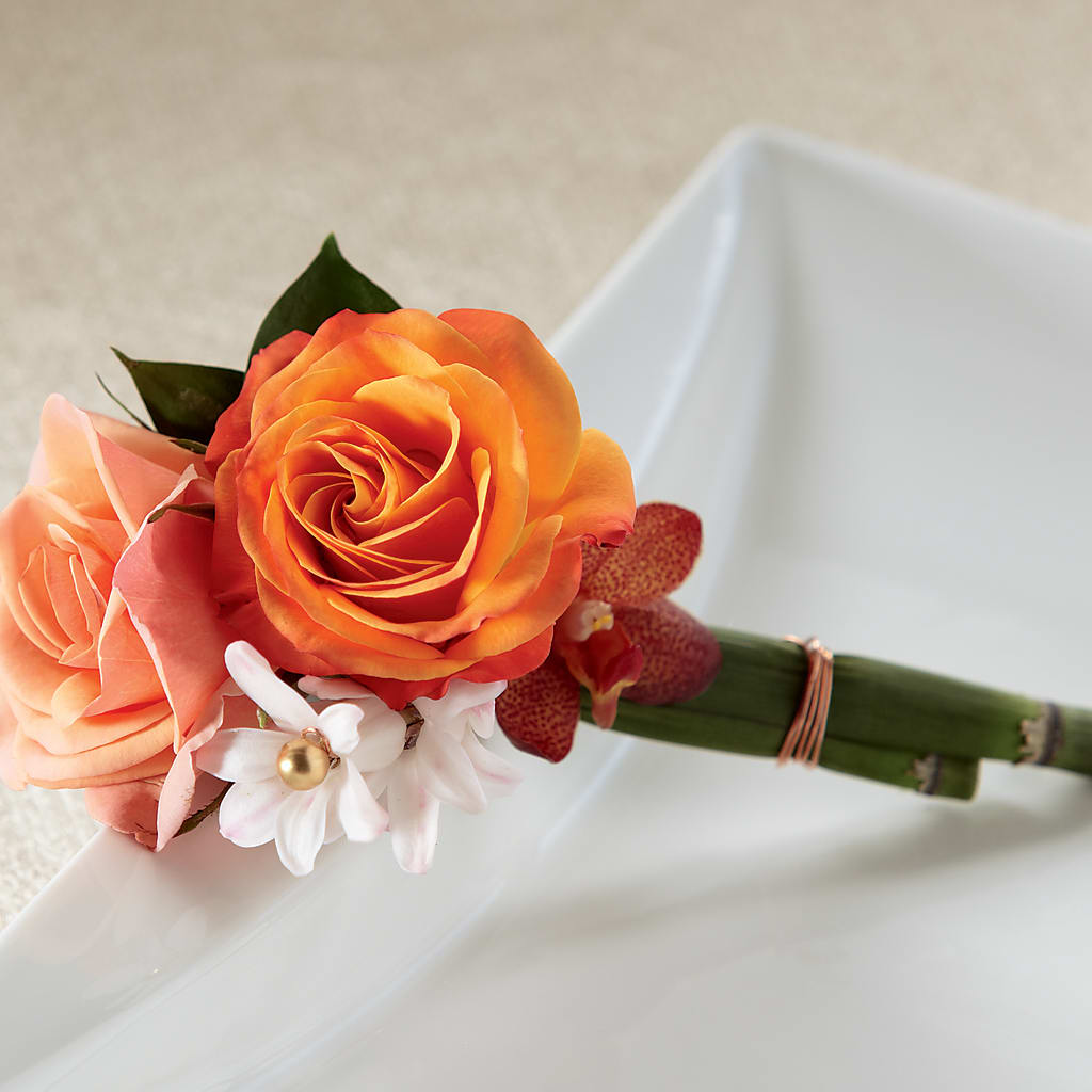 Sunset Dream Boutonniere – FLORAL & SILKS, Webster NY