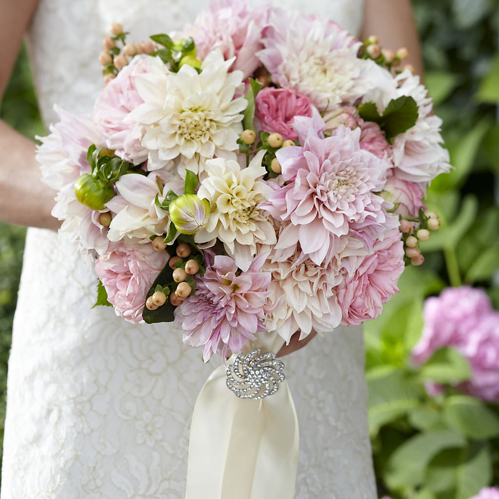 Heart's Promise Bouquet – FLORAL & SILKS, Webster NY