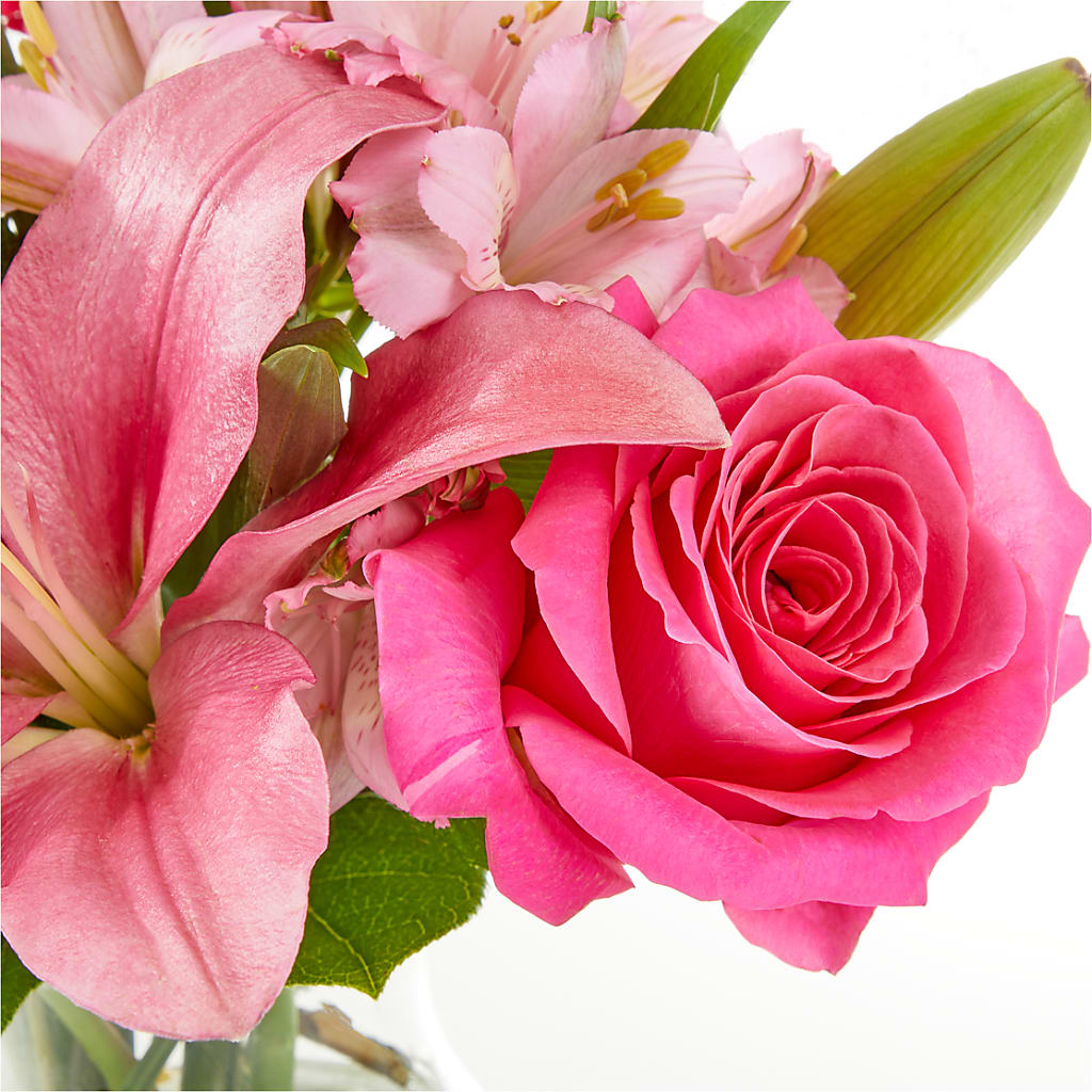 Lots of Love Bouquet – FLORAL & SILKS, Webster NY